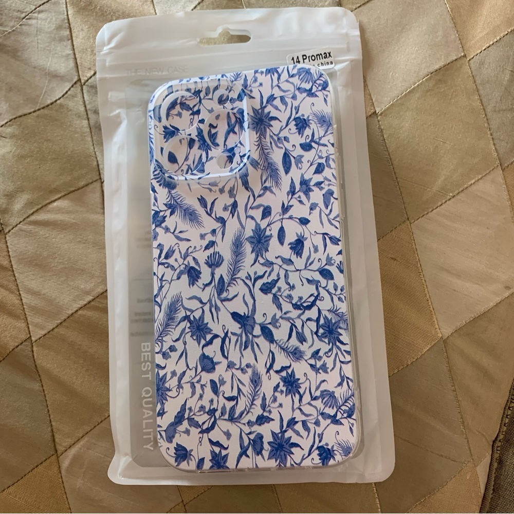 I Phone 14 Promax Blue Floral Case! The New Case Accessories